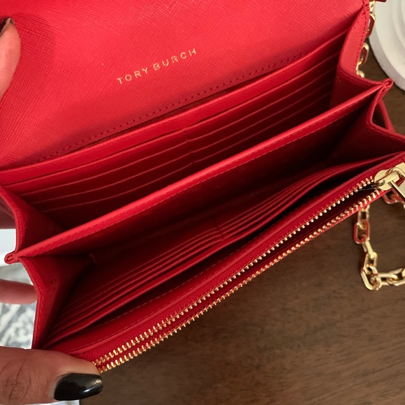 New ❤️ Tory Burch crossbody/ wallet - Picture 3 of 6